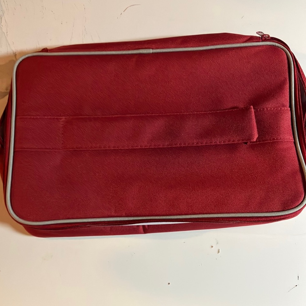 Casserole carrier tote New in package